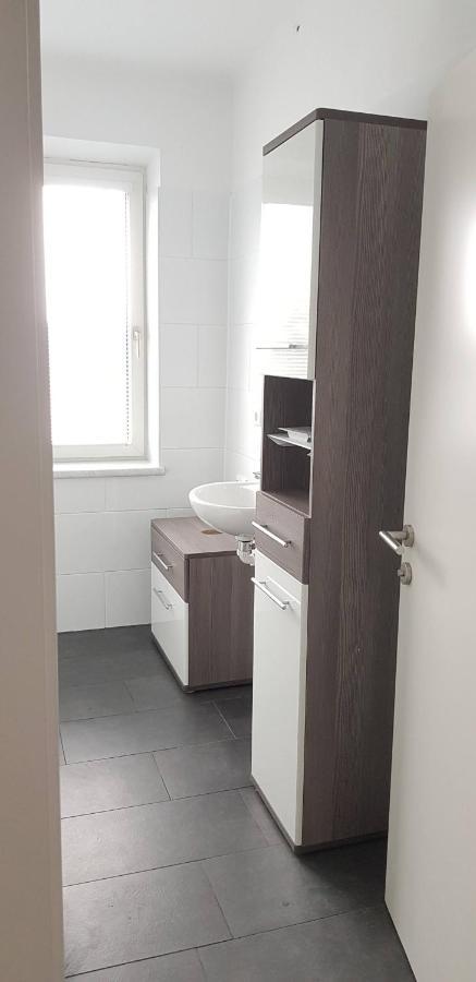 Top Appartement Fuer Business-Wohnen-Urlaub Wiener Neustadt Exterior foto